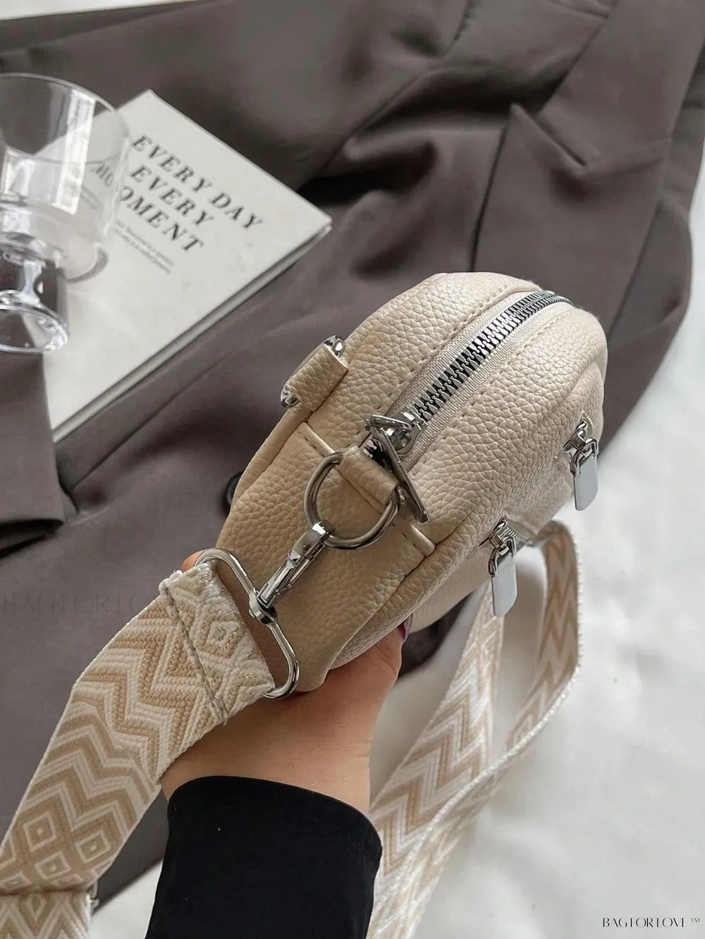 BagForLove - Simple yet Stylish PU Handbag
