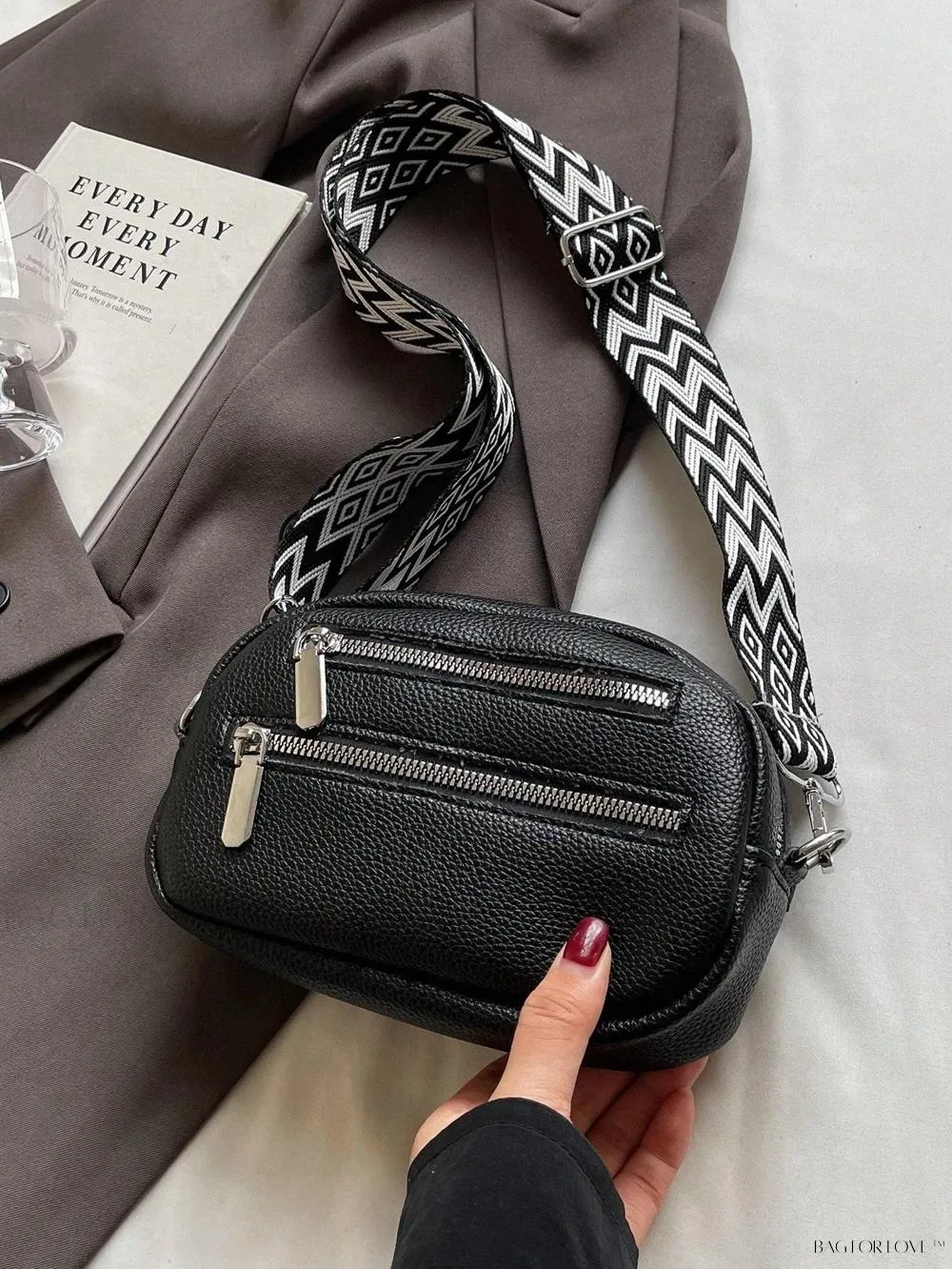 BagForLove - Simple yet Stylish PU Handbag