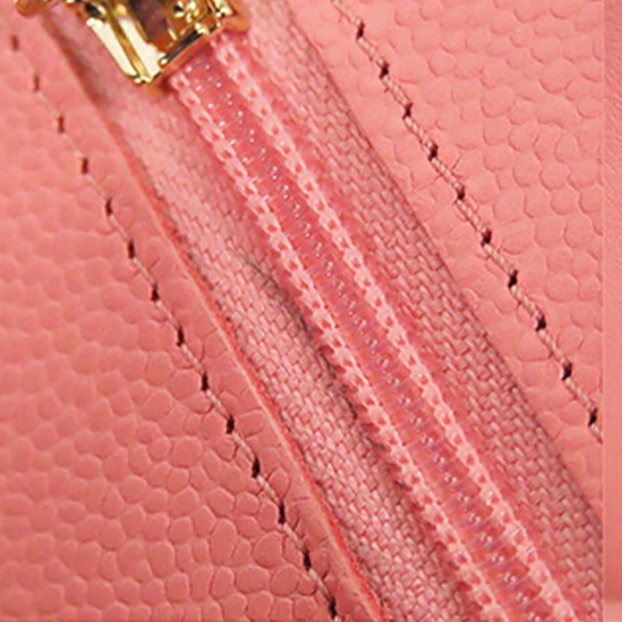 Chanel Classic Caviar Wallet On Chain
