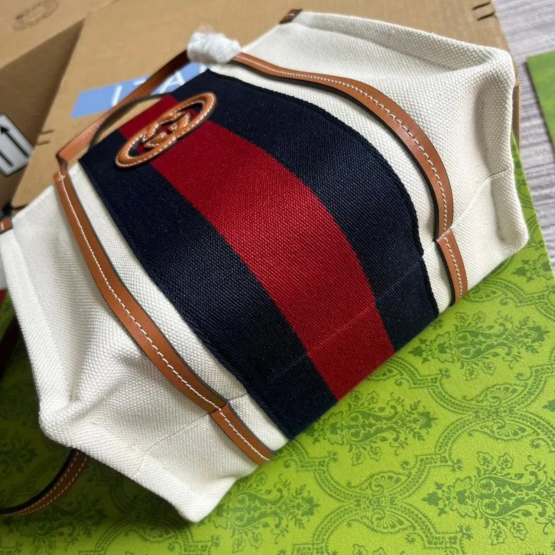 Charm - GG Bags - 310