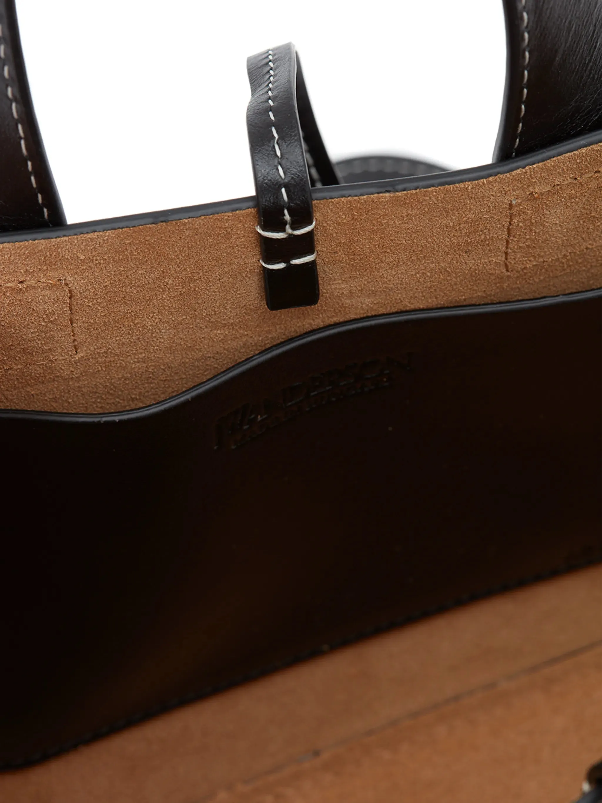 detail All-in-one Bluetooth-enabled tote bag chain-link