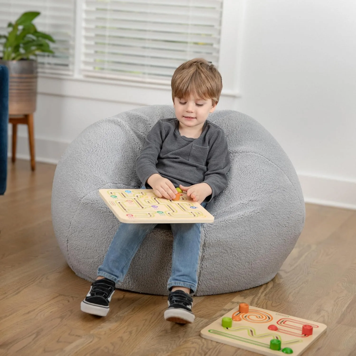 EMMA   OLIVER Daisy Sherpa Bean Bag Chair, Classic Refillable Bean Bag Chair for Kids and Teens, Small, Gray