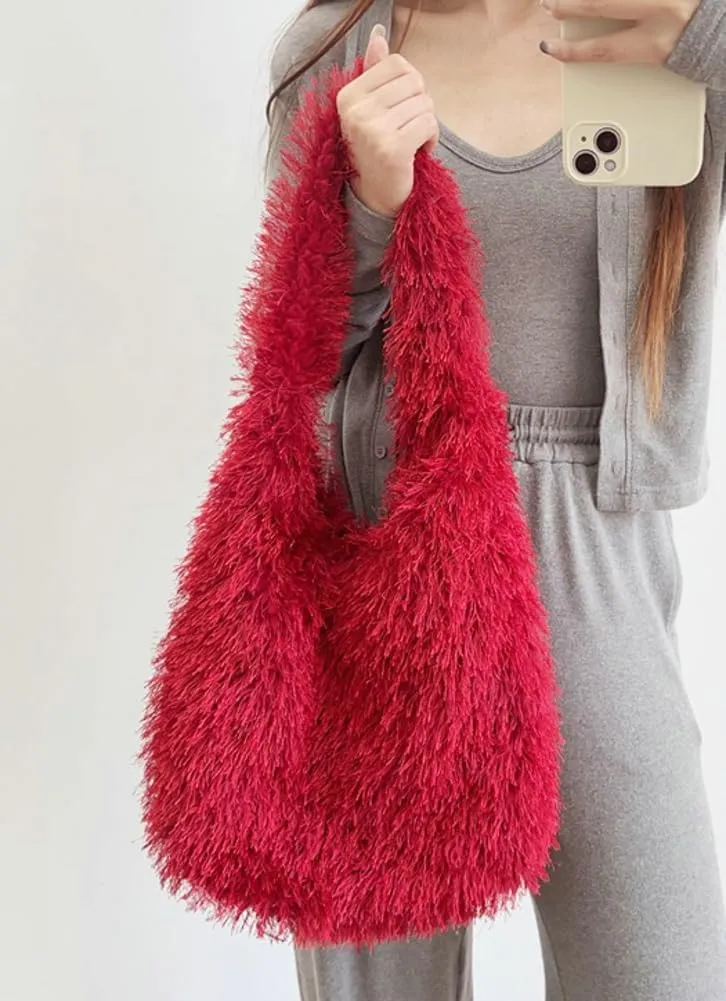 Furry Tote Bag for Women Faux Fur Shoulder Bag Y2k Purse Fluffy Large Fuzzy Handbags Cute Solid Top Handle Satchels