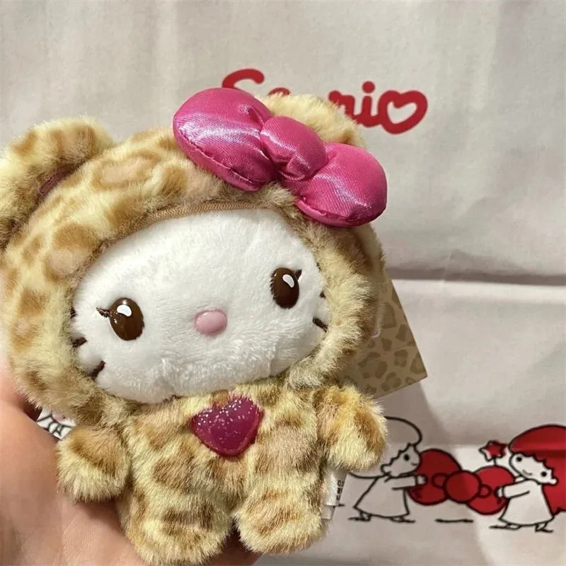 Kawaii Sanrio Character in Leopard Print Keychain | Cute & Stylish Accessory