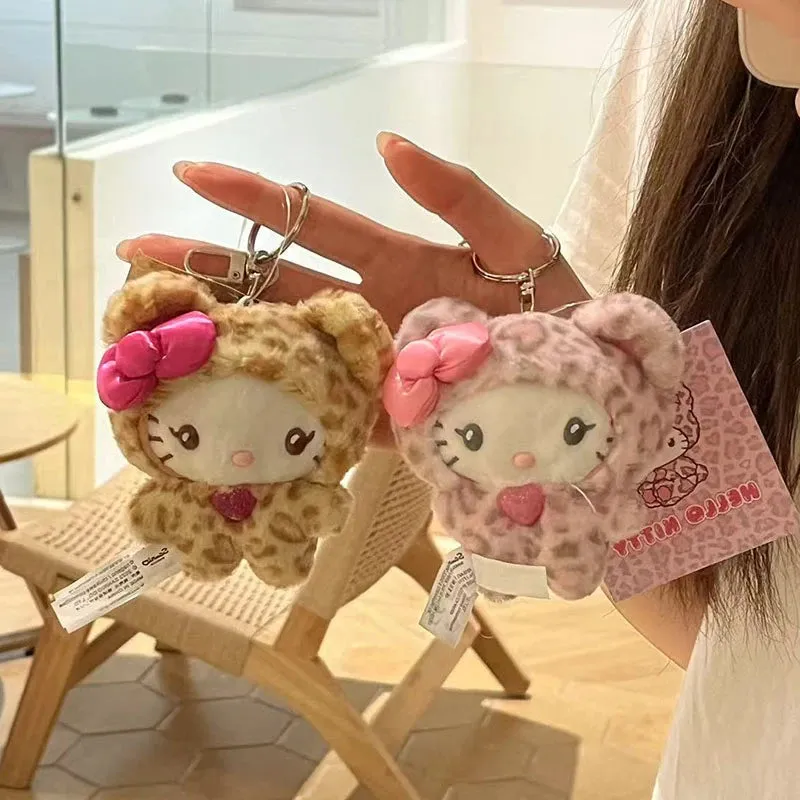 Kawaii Sanrio Character in Leopard Print Keychain | Cute & Stylish Accessory