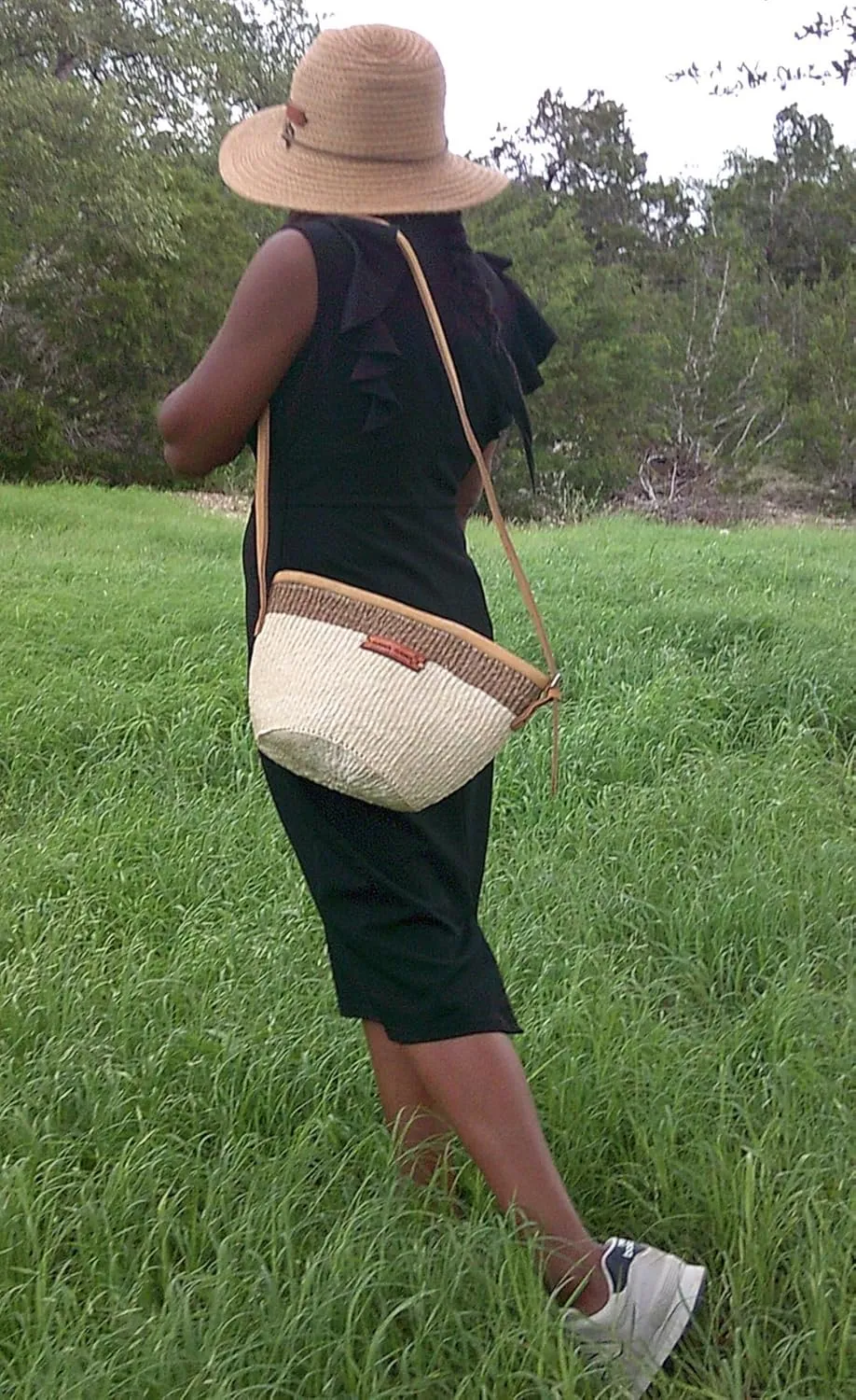 Life Top Handmade Sisal African Crossbody Bag, Hand Woven Market Economical Grocery Shopping Bags with Leather Strap Handles and Zipper Closure, Summer Beach Handbag, Straw Shoulder Purse for Women Travel