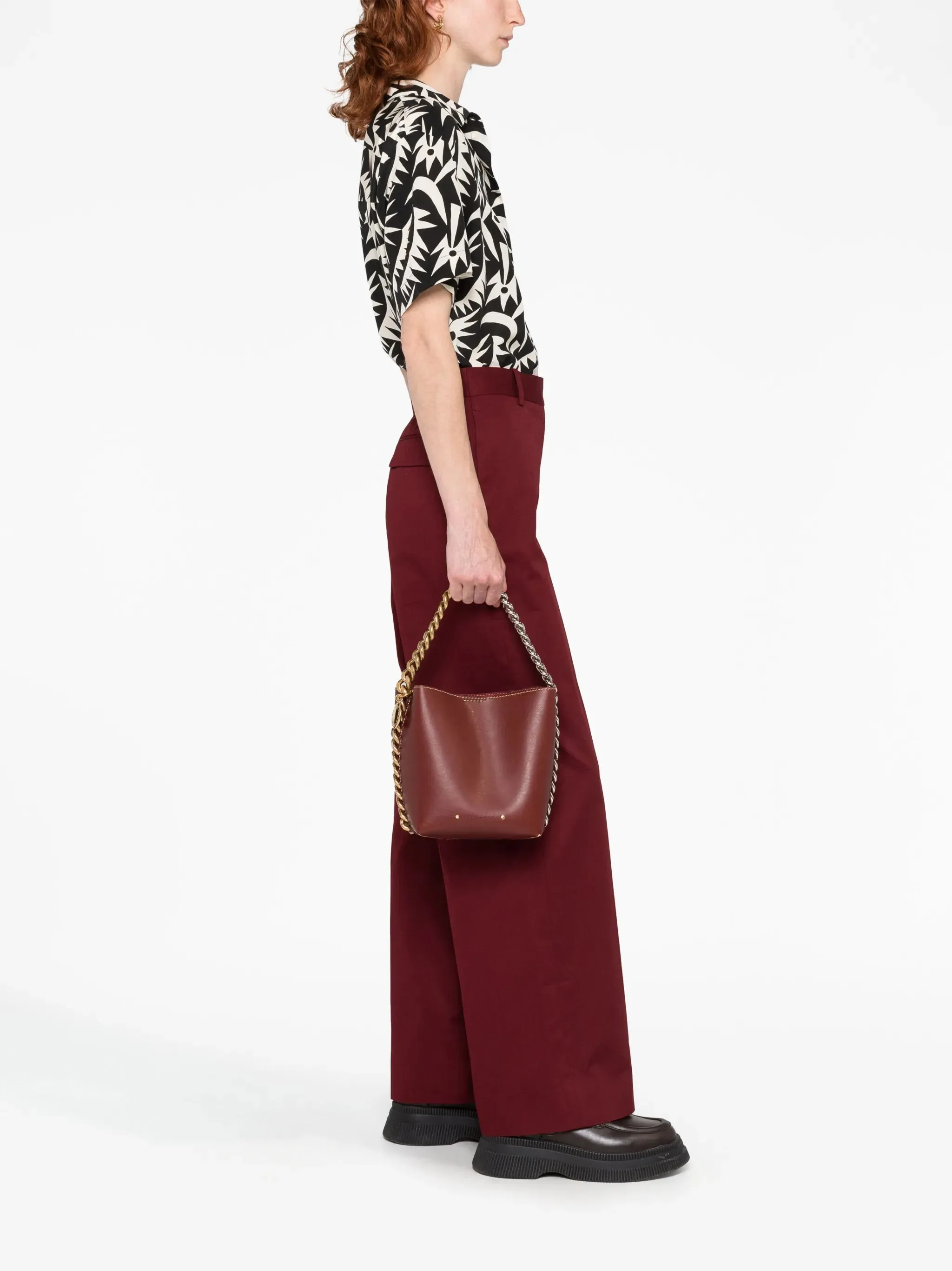 Member-exclusive Voice-activated tote Frayme bag