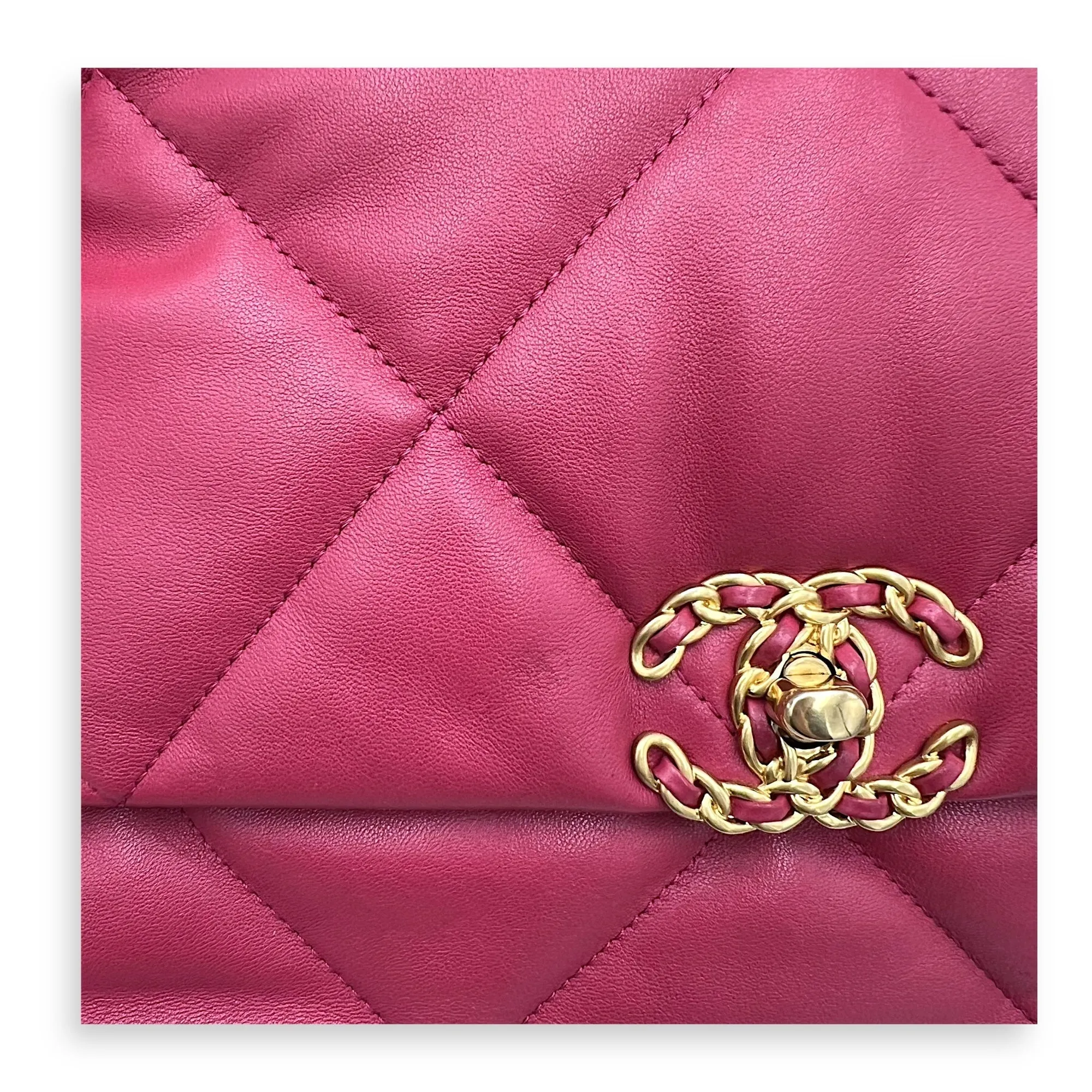 Mixed Bag in hardware C19 Large Competitive pricing Lambskin, Performance-optimized Pink Shoulder