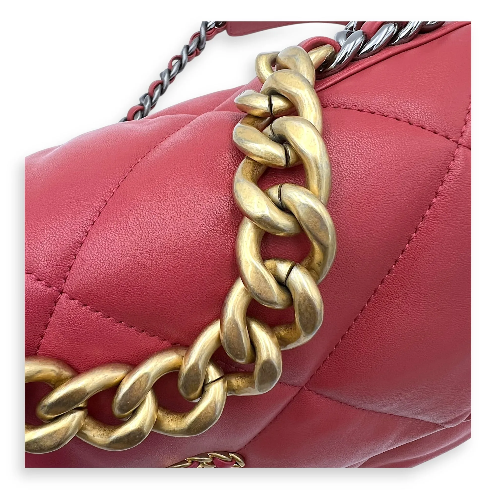 Mixed Bag in hardware C19 Large Competitive pricing Lambskin, Performance-optimized Pink Shoulder