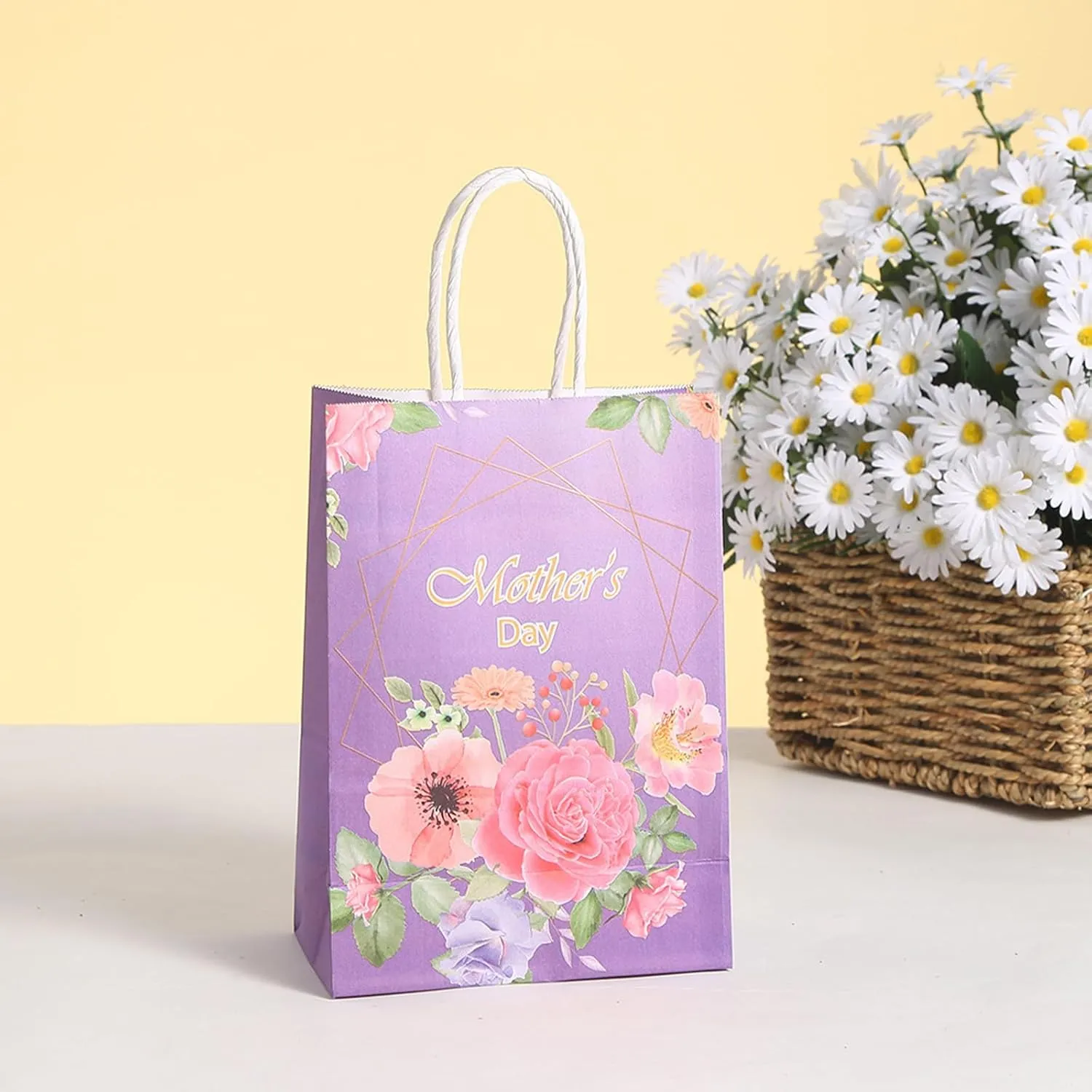 piqiya 24pcs Mother's Day Gift Bags,Kraft Paper Gift Bags with Floral Design,Mother's Day Party Bags,8.2x5.9x3.1 Inches