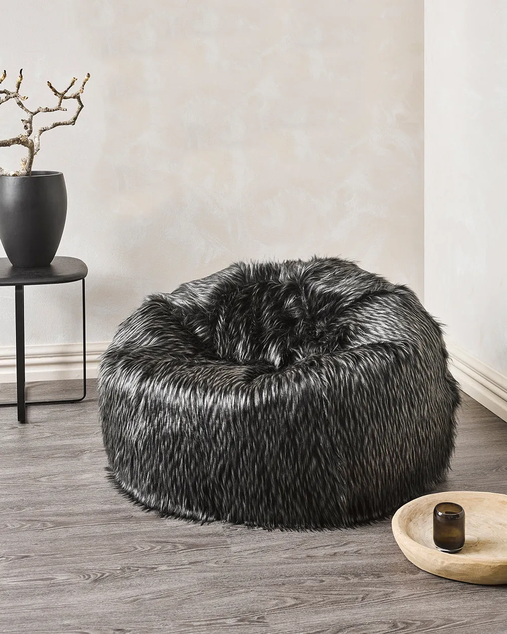 Plush Pod - Ebony Plume