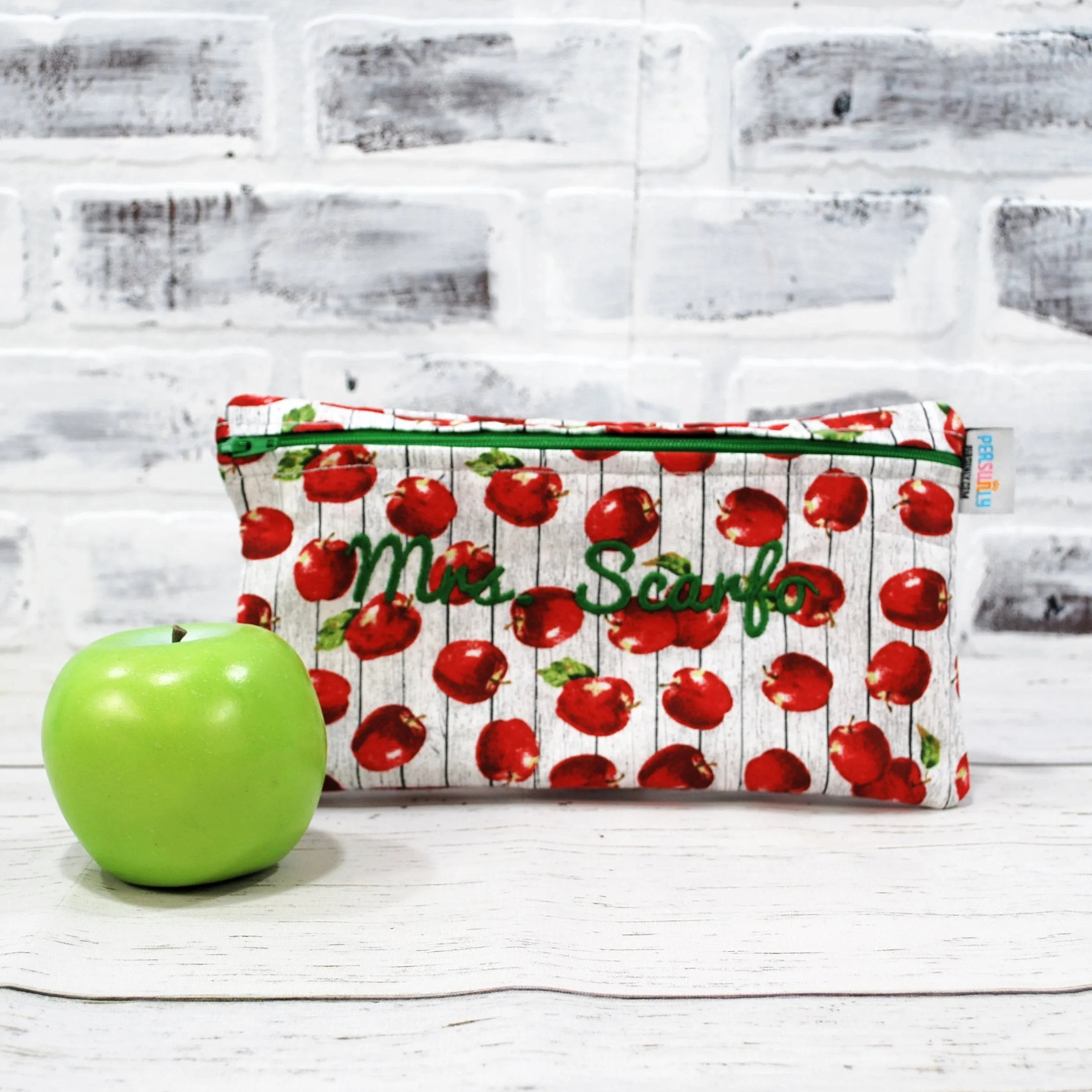 Shiplap Apples Personalized Reusable Bag