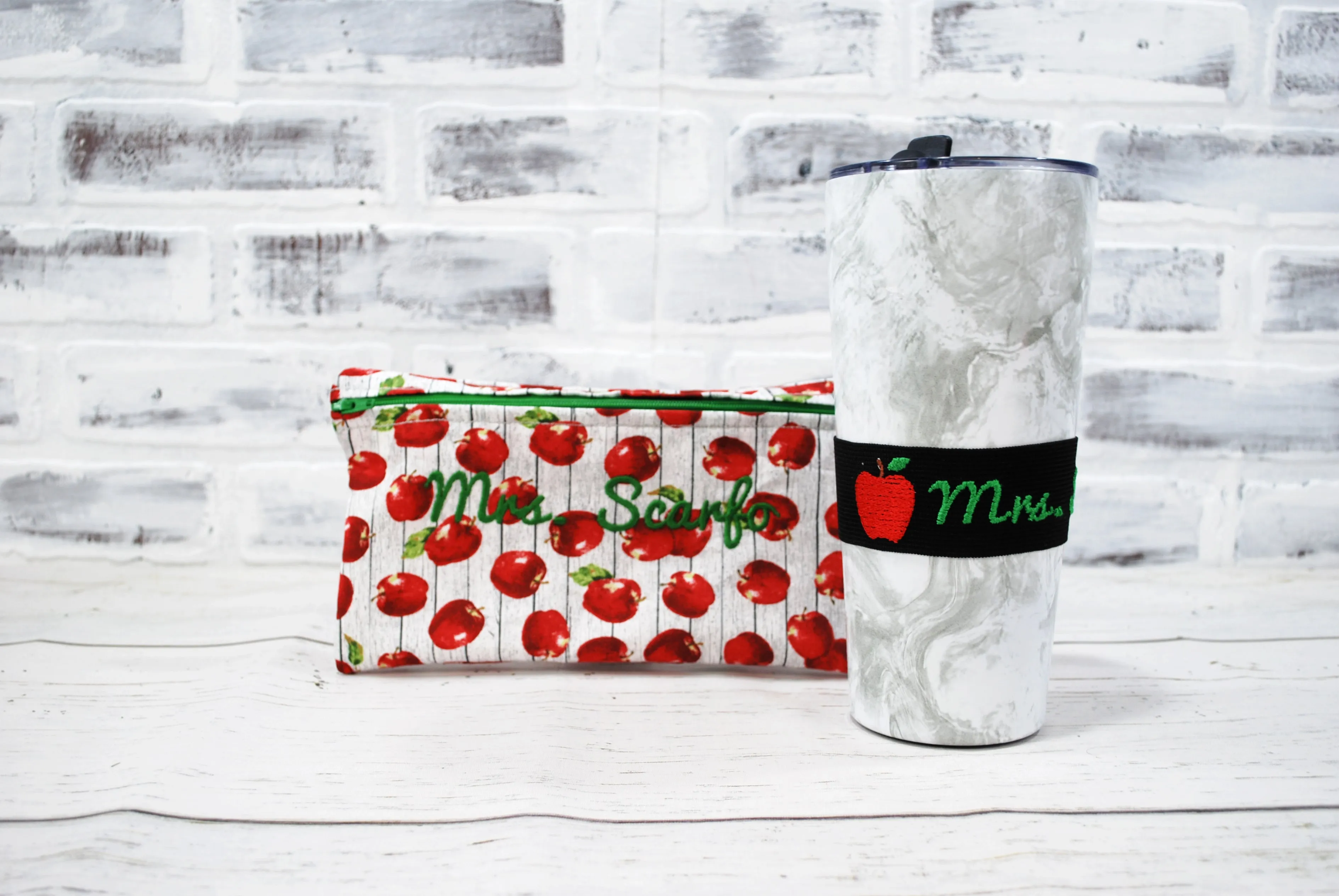Shiplap Apples Personalized Reusable Bag