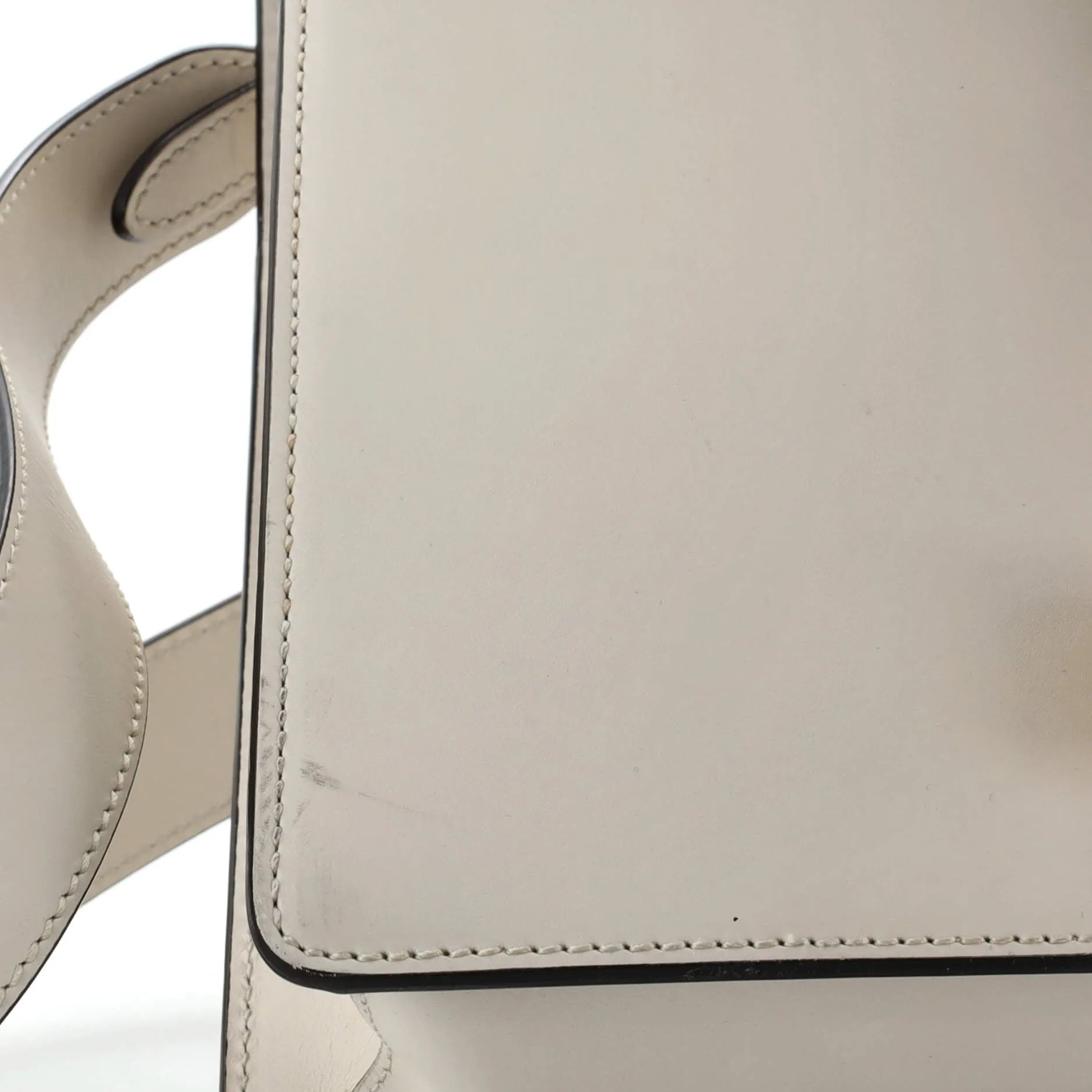 Small Bag Gucci Leather Sylvie Shoulder Optimized Streamlined