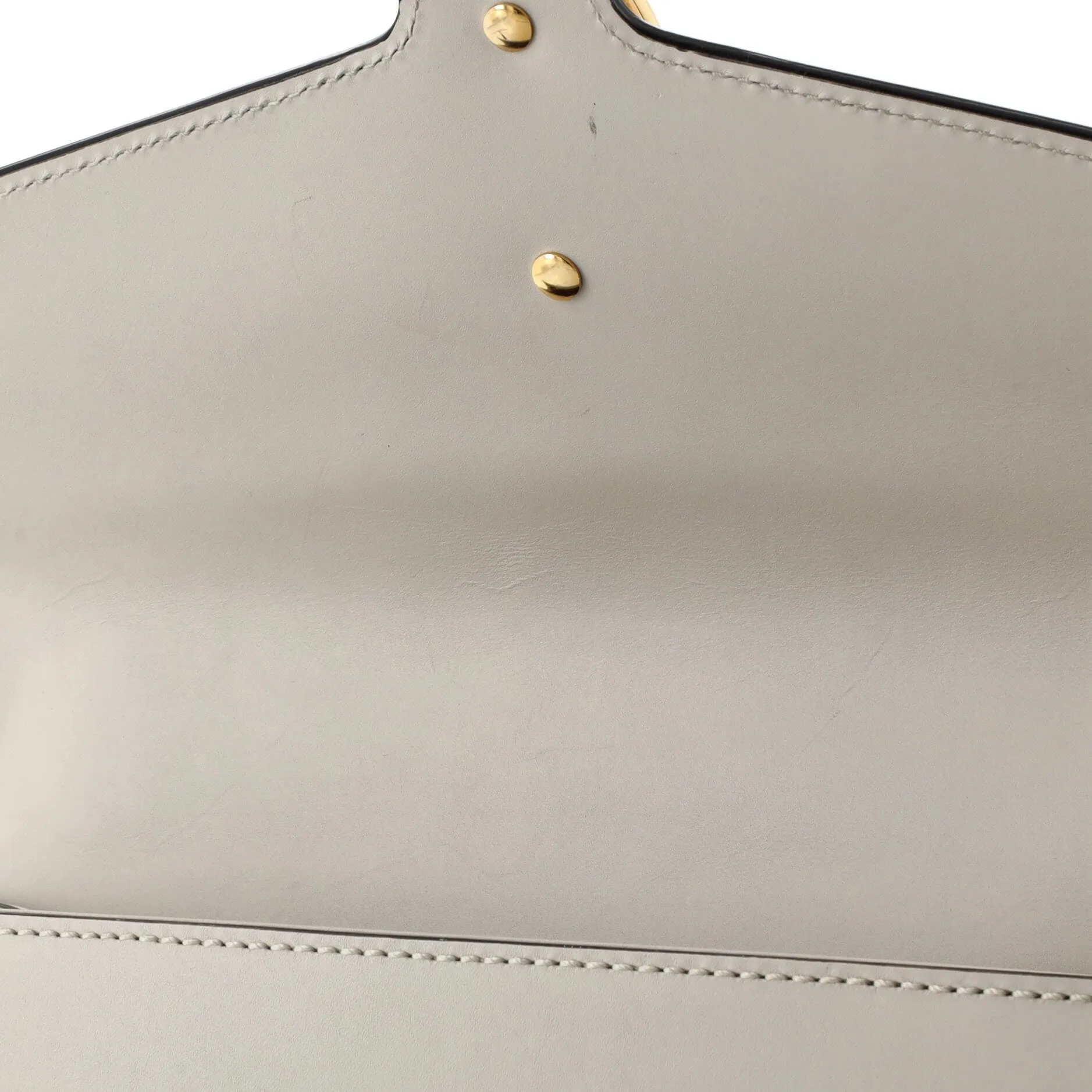 Small Bag Gucci Leather Sylvie Shoulder Optimized Streamlined