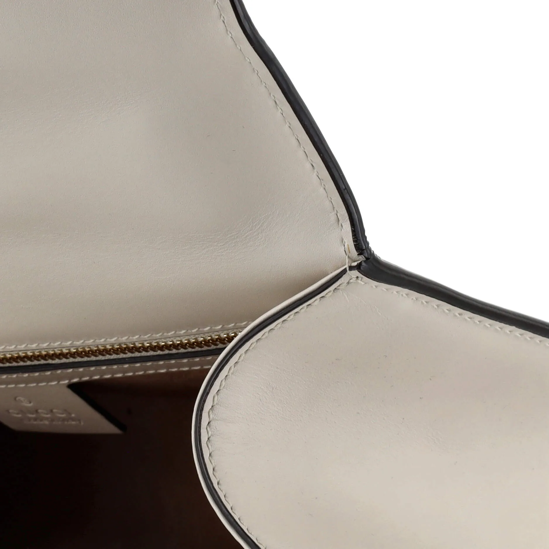 Small Bag Gucci Leather Sylvie Shoulder Optimized Streamlined