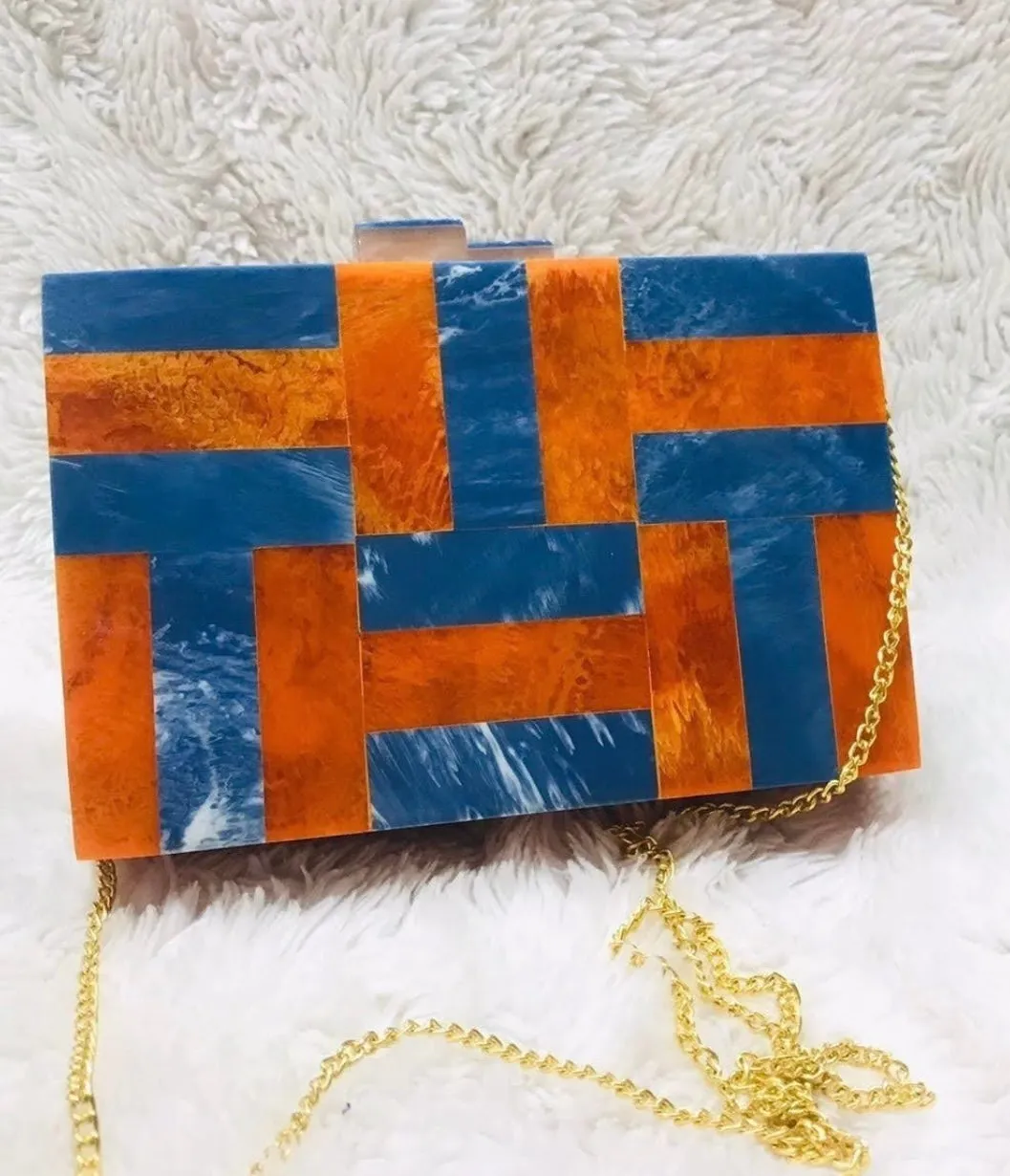 The Nariah box clutch ( SOLD OUT)
