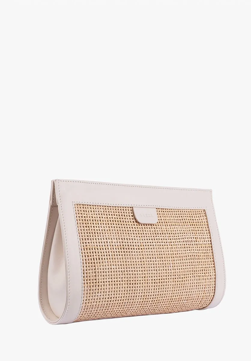 Tilda clutch sand