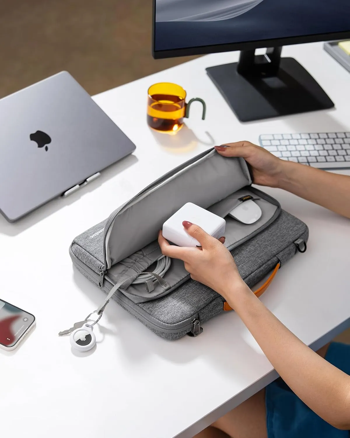 tomtoc 360 Protective Laptop Shoulder Bag for 15-inch 2025 MacBook Air M4/A3241, M3/A3114, M2/A2941, 15 Inch Dell XPS,15-in Microsoft Surface Laptop 7/6/5, Water-Resistant Laptop Accessory Sleeve Case