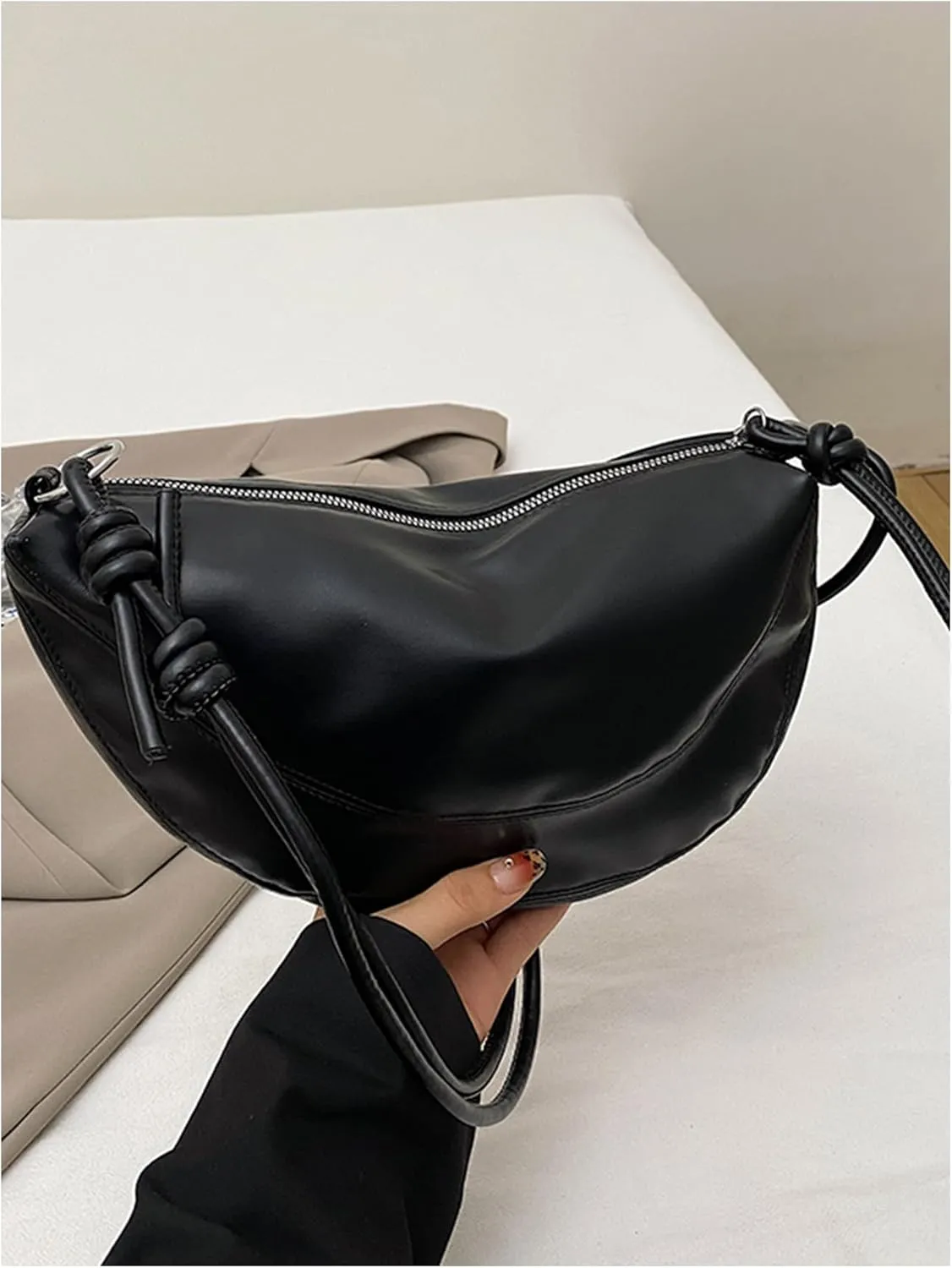 Verdusa Women's Hobo Crescent Handbag PU Leather Shoulder Bag Purse with Zipper