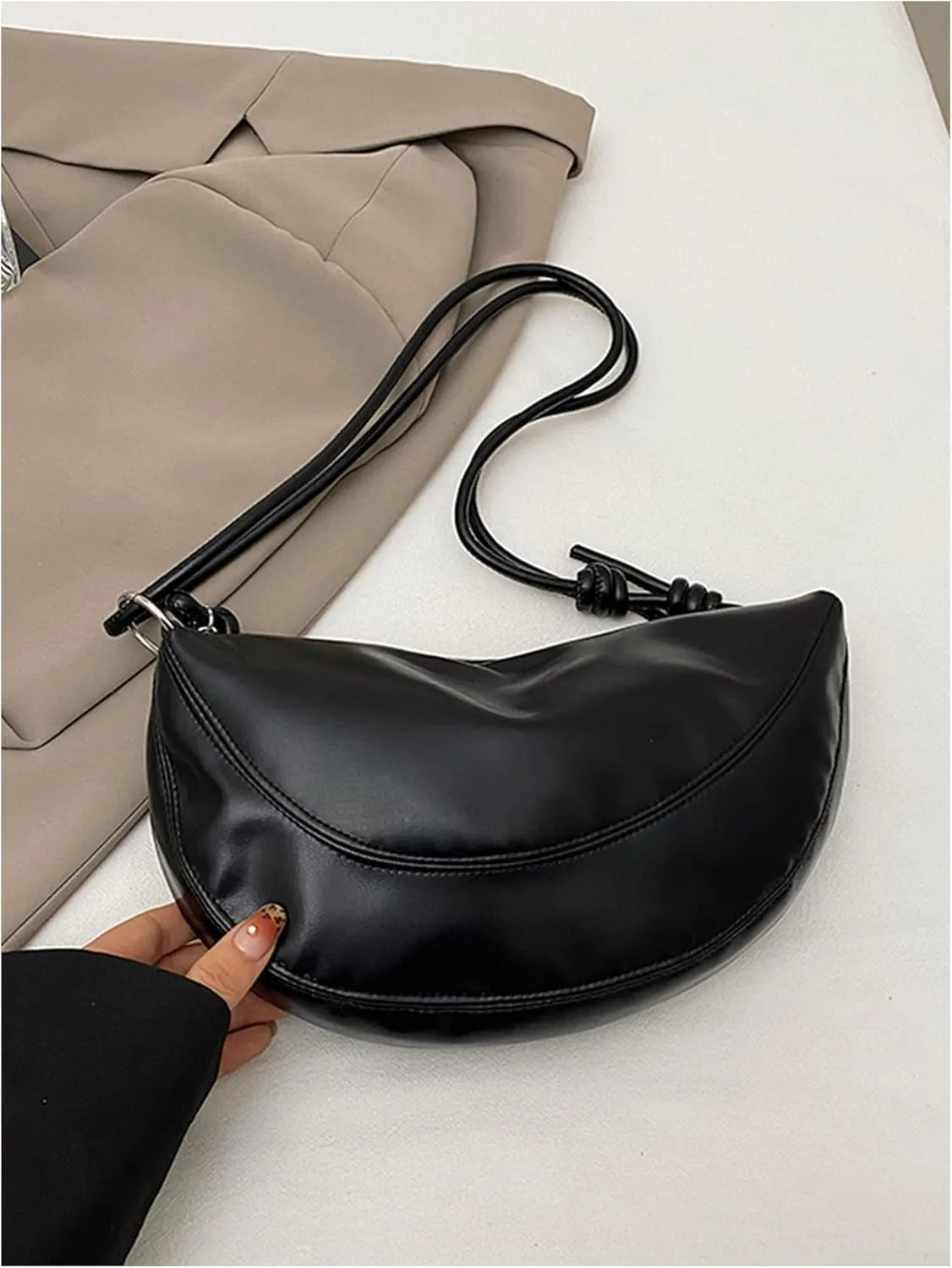 Verdusa Women's Hobo Crescent Handbag PU Leather Shoulder Bag Purse with Zipper